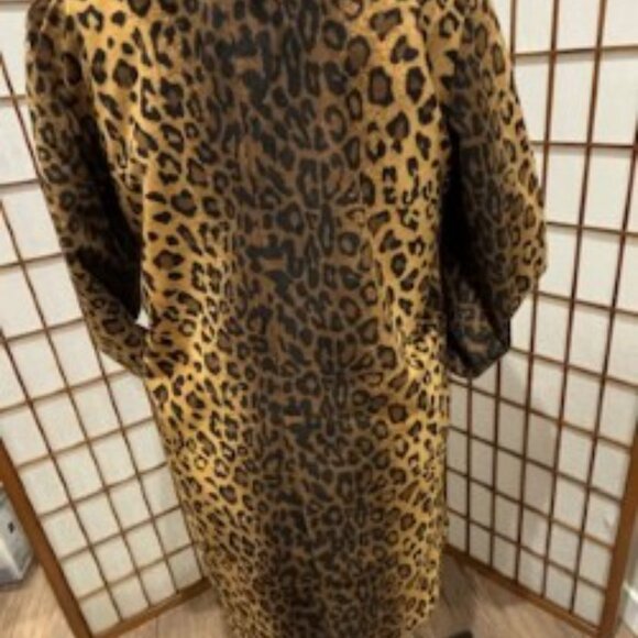 Reversible Cheetah and Black jacket - Picture 4 of 7